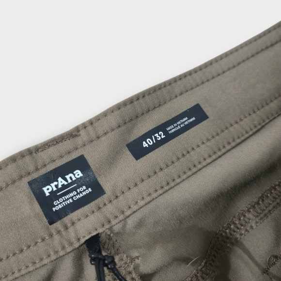 NEW Prana Brion Pants Straight Leg Men's 40x32 Standard Beige Nylon Stretch - Picture 6 of 7